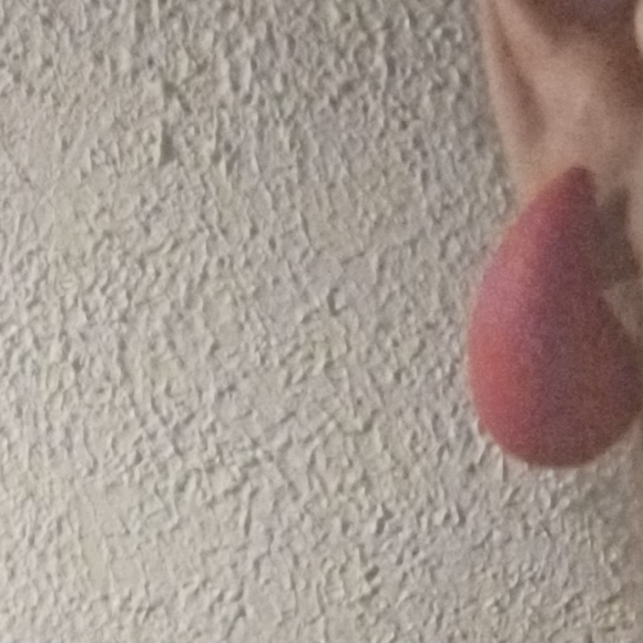 Modern minimalist teardrop stud earrings - Picture 2 of 2